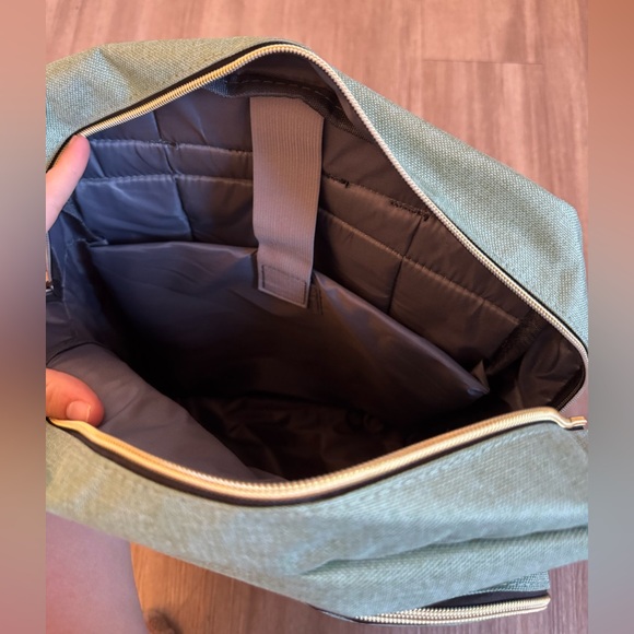 Modoker Backpack - Picture 3 of 5